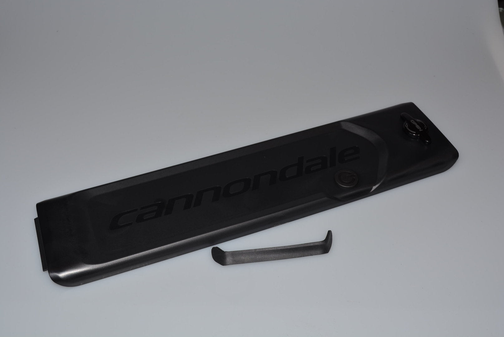 Tapa Batería Cannondale Neo Negro