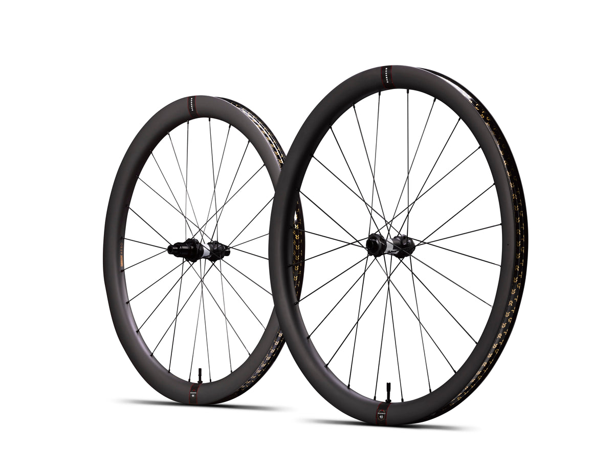 Juego Ruedas Gravel Reserve 40/44 GR Carbono DT Swiss 350 HG-EV Center Lock Negro